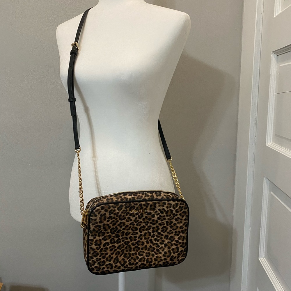 NWOT Michael Kors Large Jet Set East West Chain Crossbody Handbag Leopard Gold